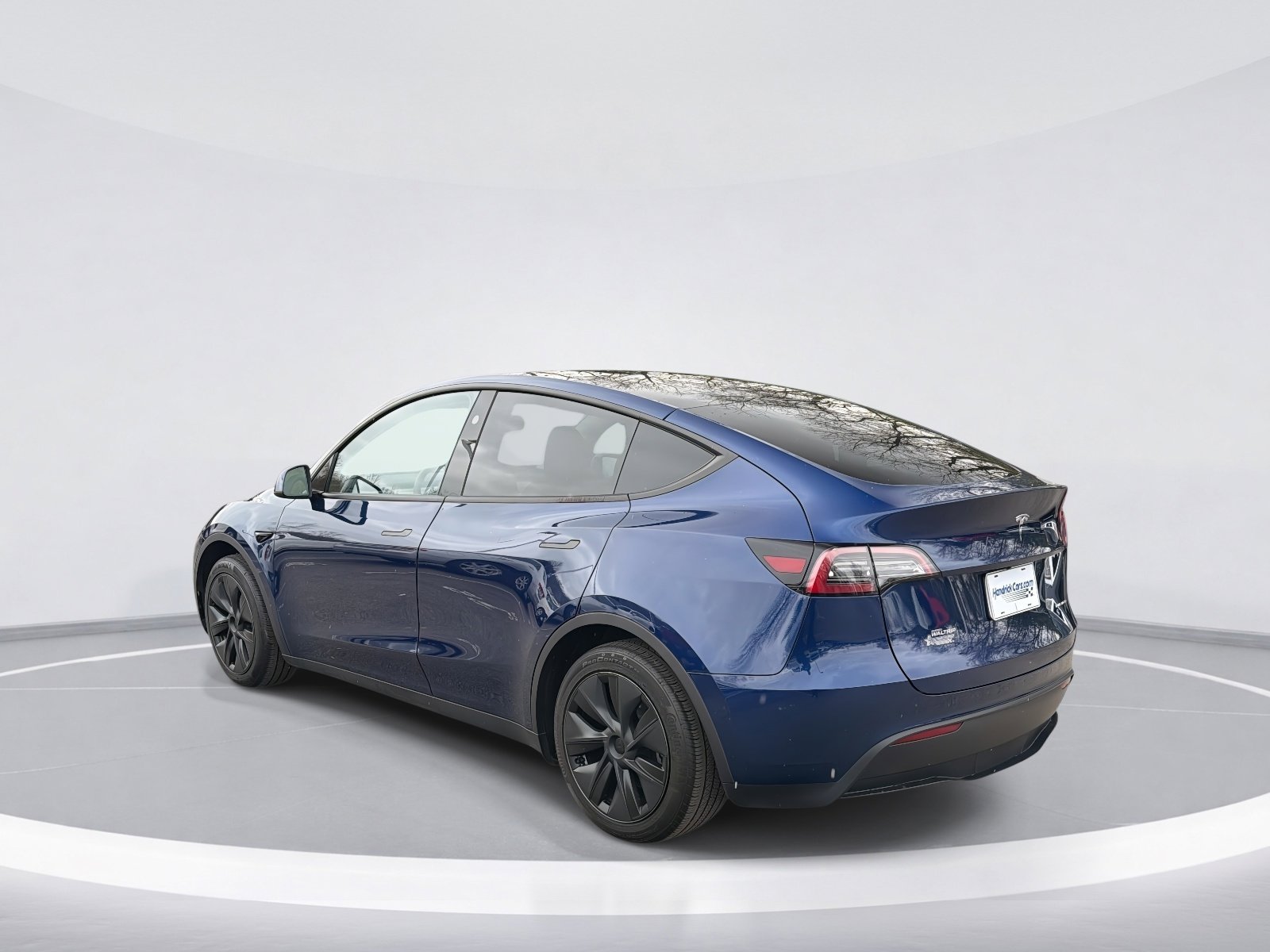 2024 Tesla Model Y Long Range photo 6