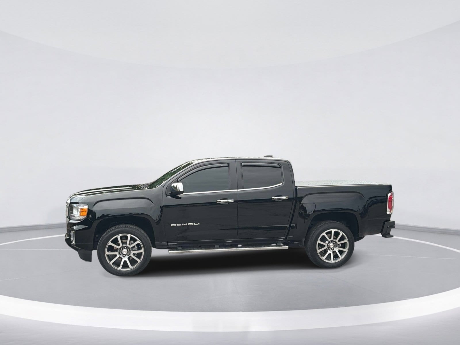 GMC Canyon 4WD Denali