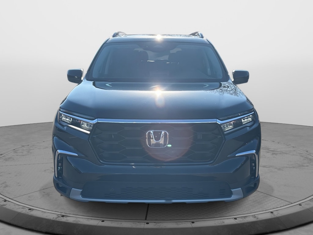 New 2025 Honda Pilot Touring SUV