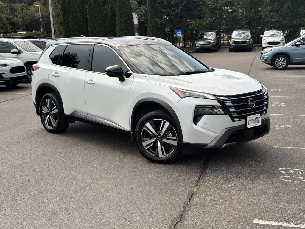 Used 2025 Nissan Rogue SL SUV