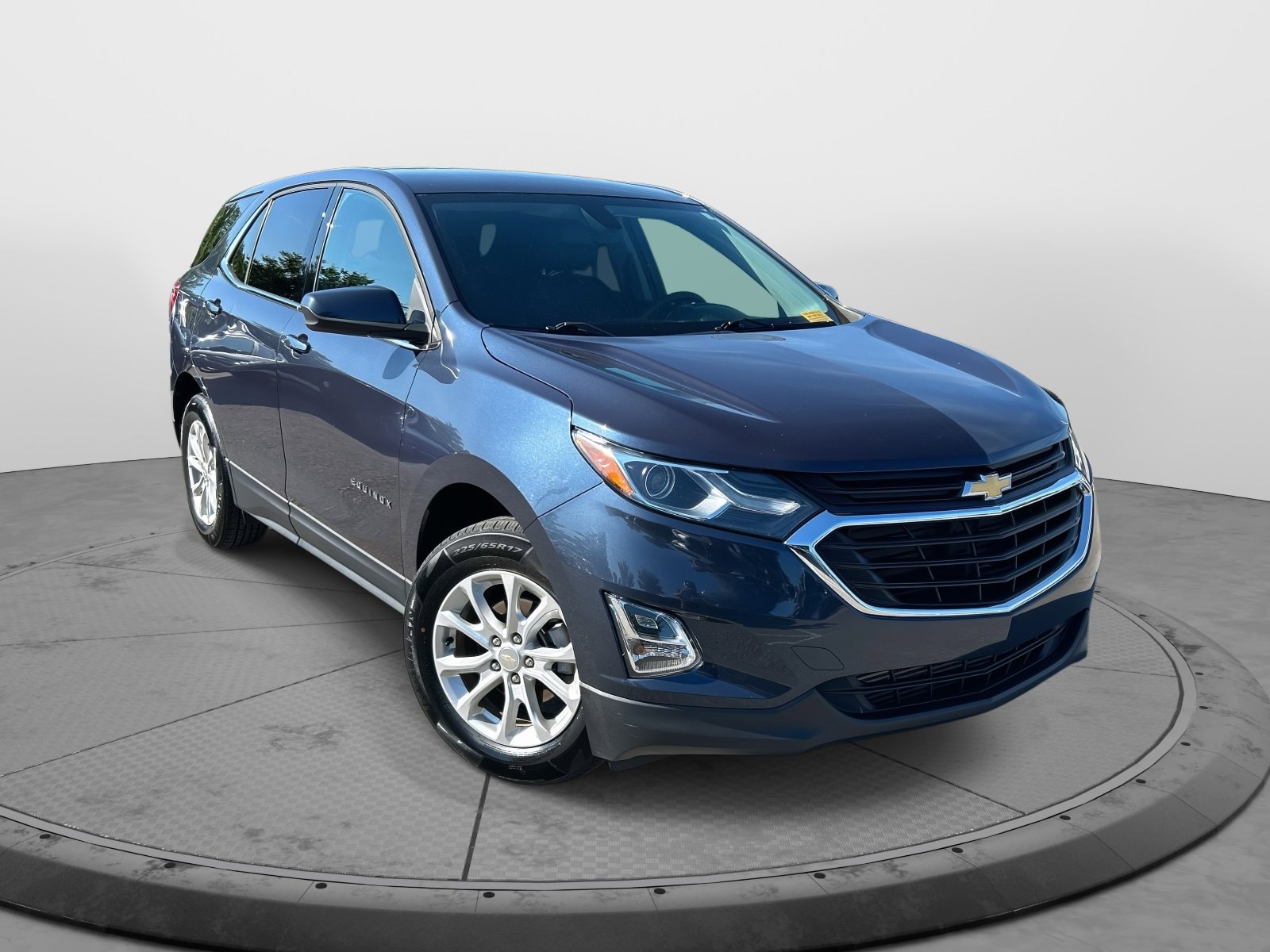 Used 2019 Chevrolet Equinox LT with VIN 3GNAXKEV2KL246688 for sale in Franklin, TN