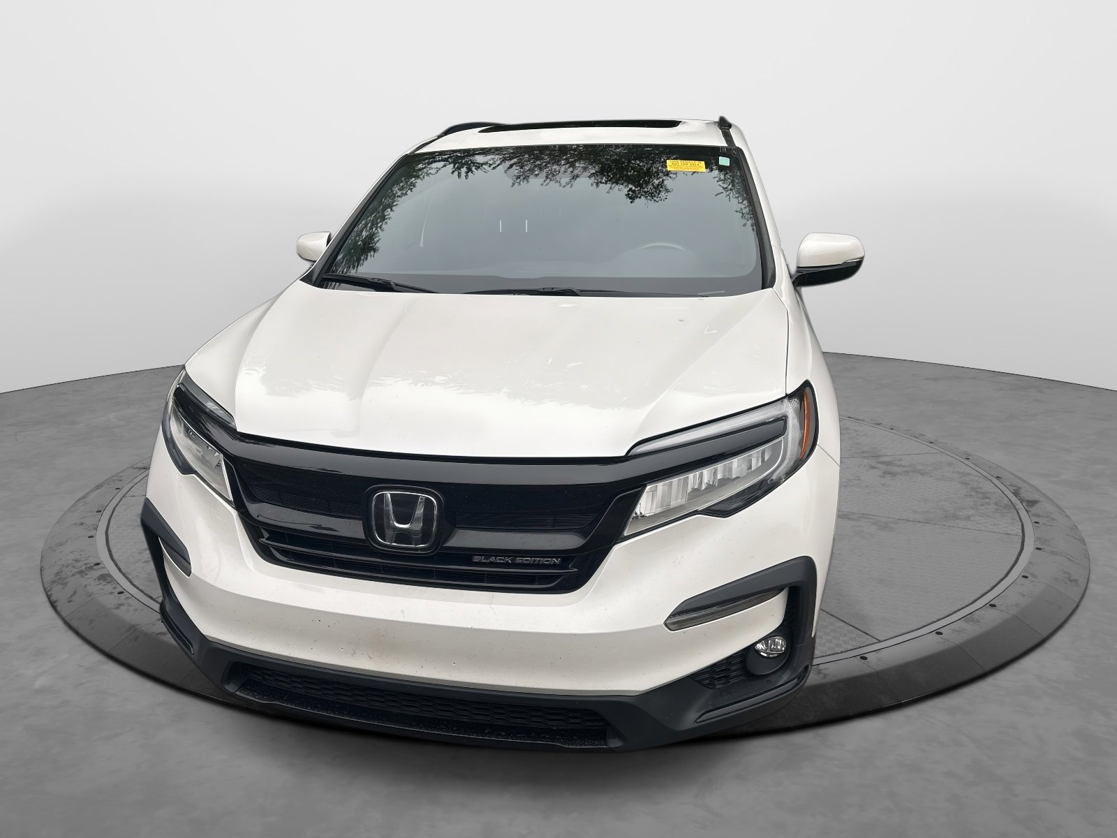 2022 Honda Pilot Black Edition photo 2