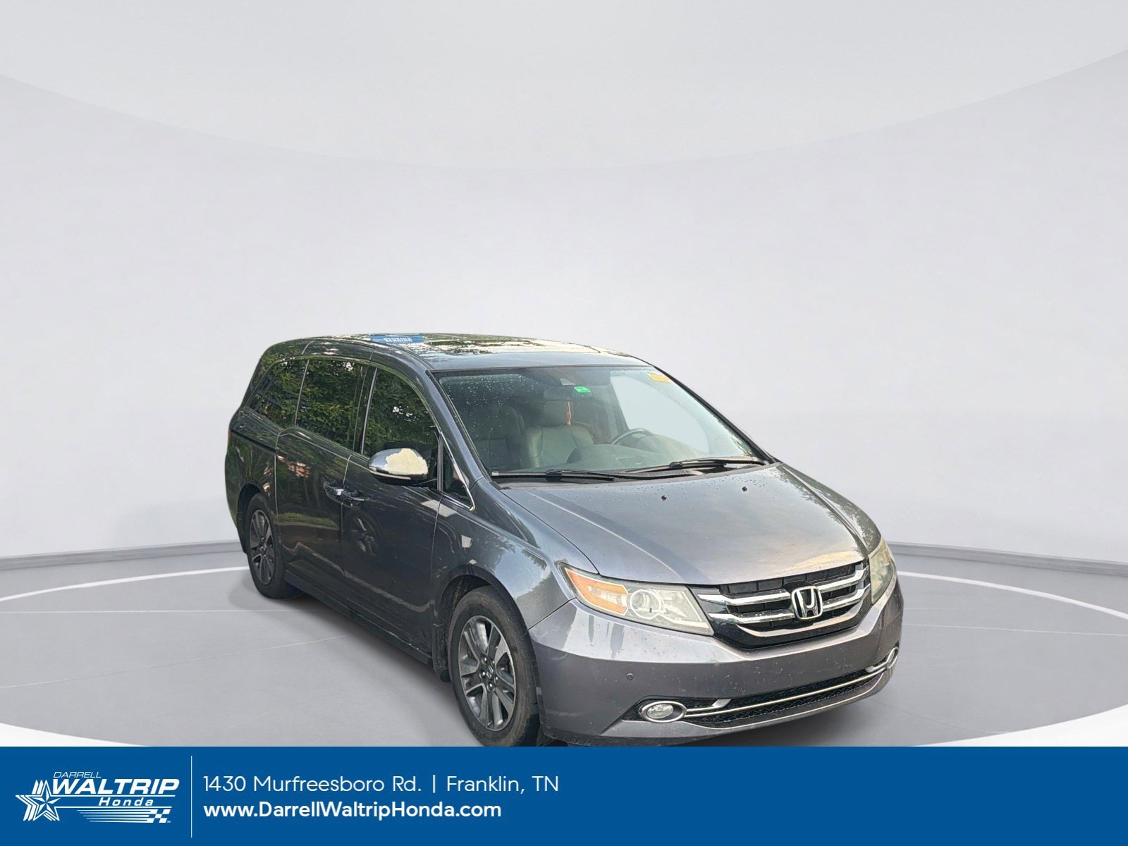2015 Honda Odyssey Touring's photo