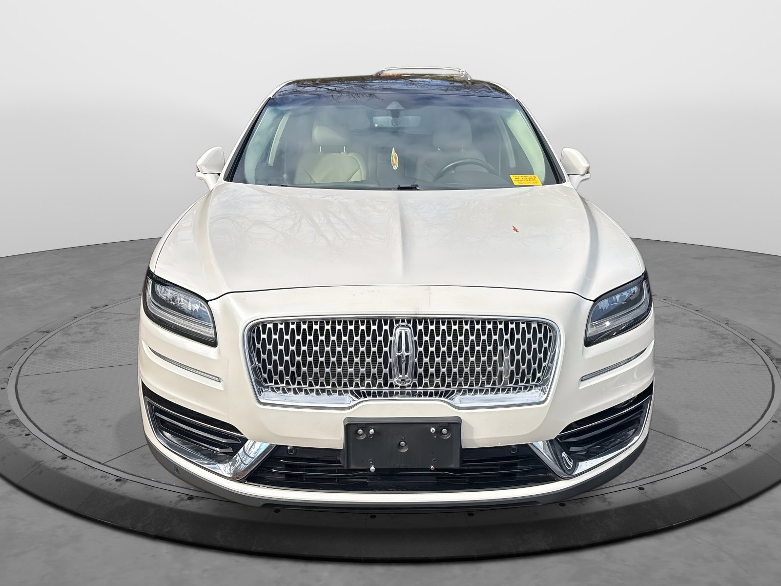 2019 Lincoln Nautilus Reserve photo 3