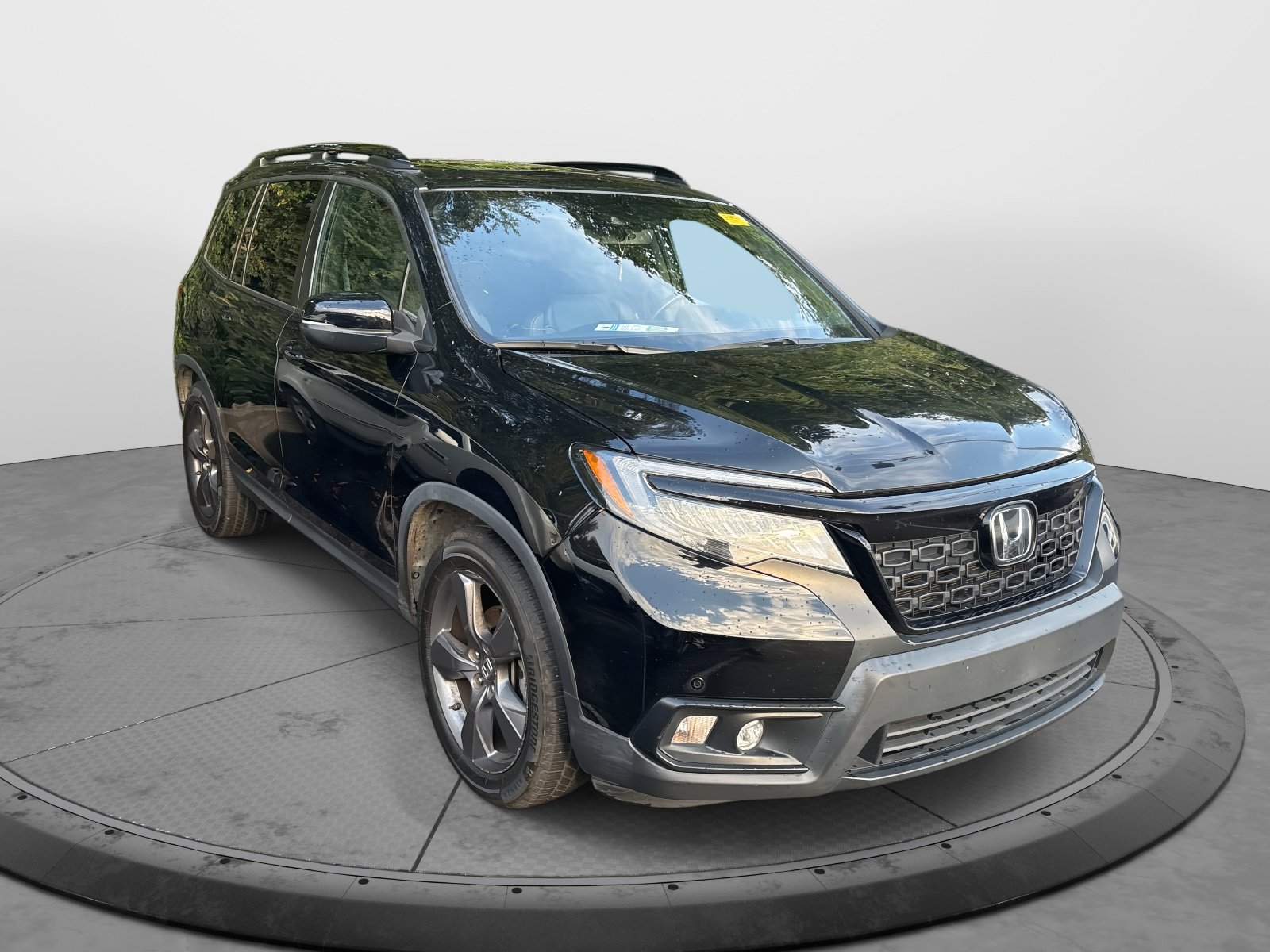 2021 Honda Passport Touring photo 2