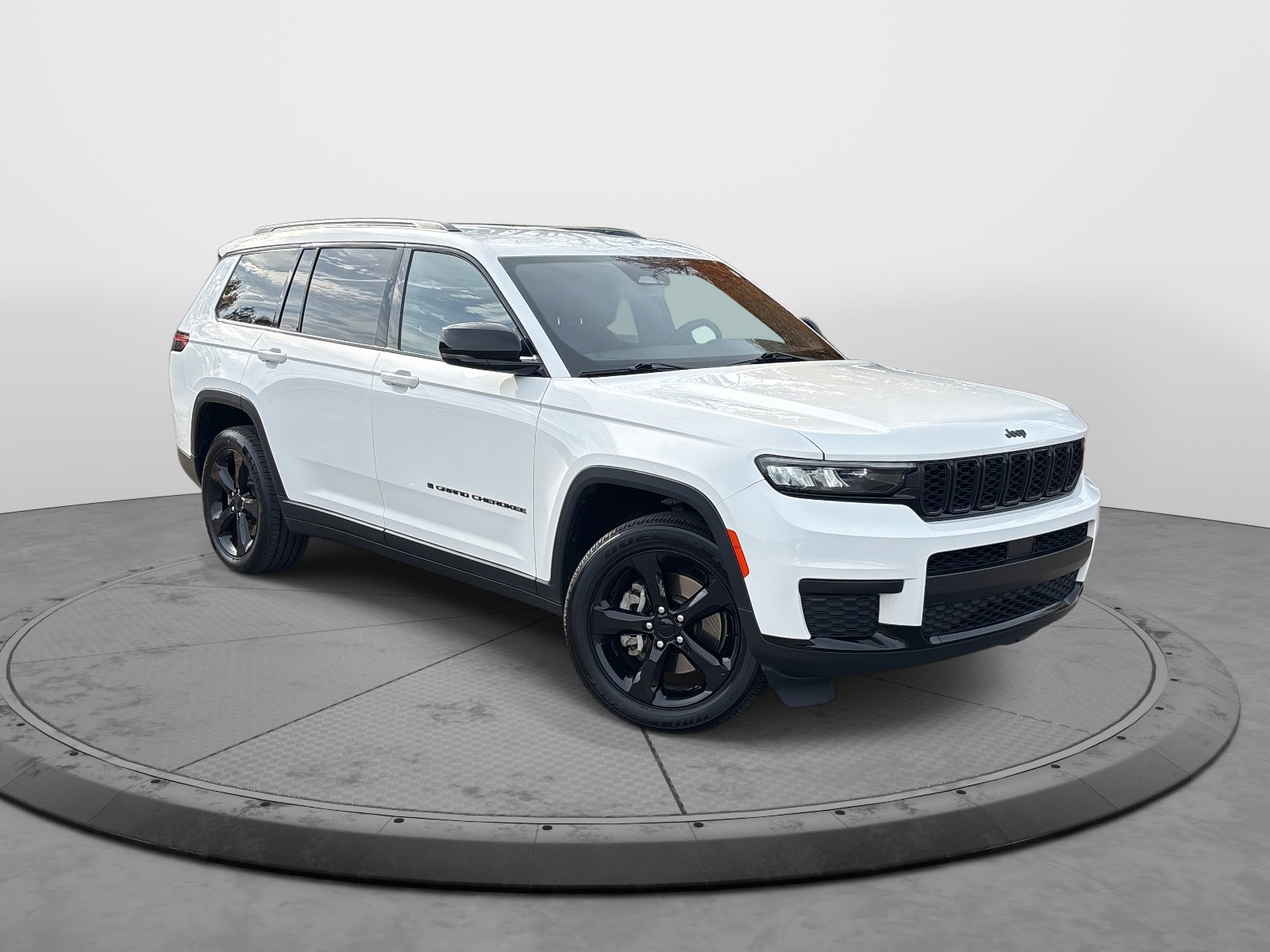 2021 Jeep Grand Cherokee Laredo photo 2
