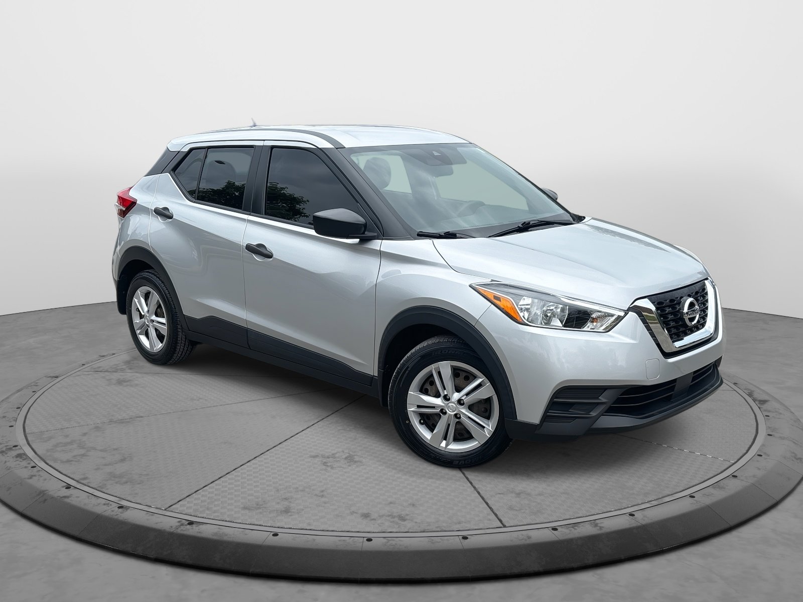 Used 2020 Nissan Kicks S with VIN 3N1CP5BV7LL549655 for sale in Franklin, TN