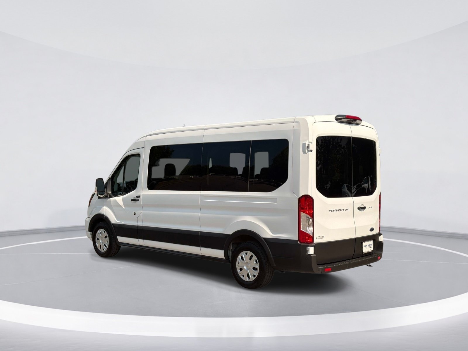 2025 Ford Transit Passenger Wagon XLT