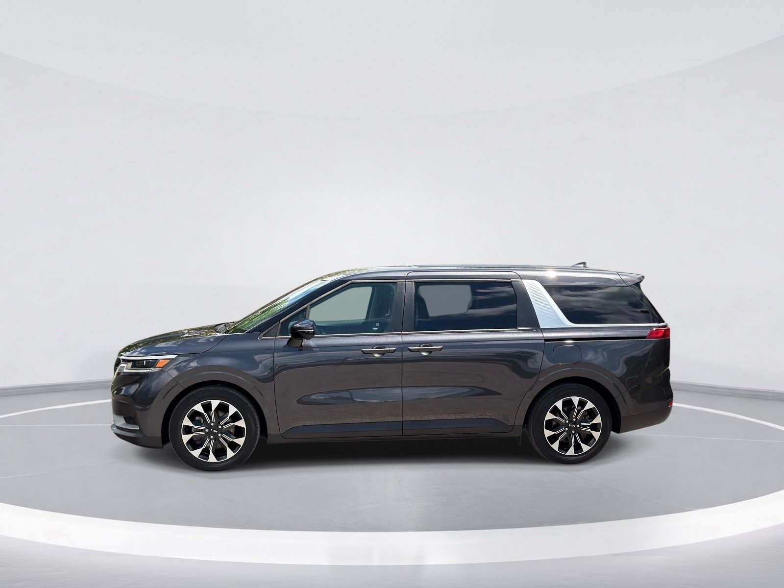 Kia Carnival EX