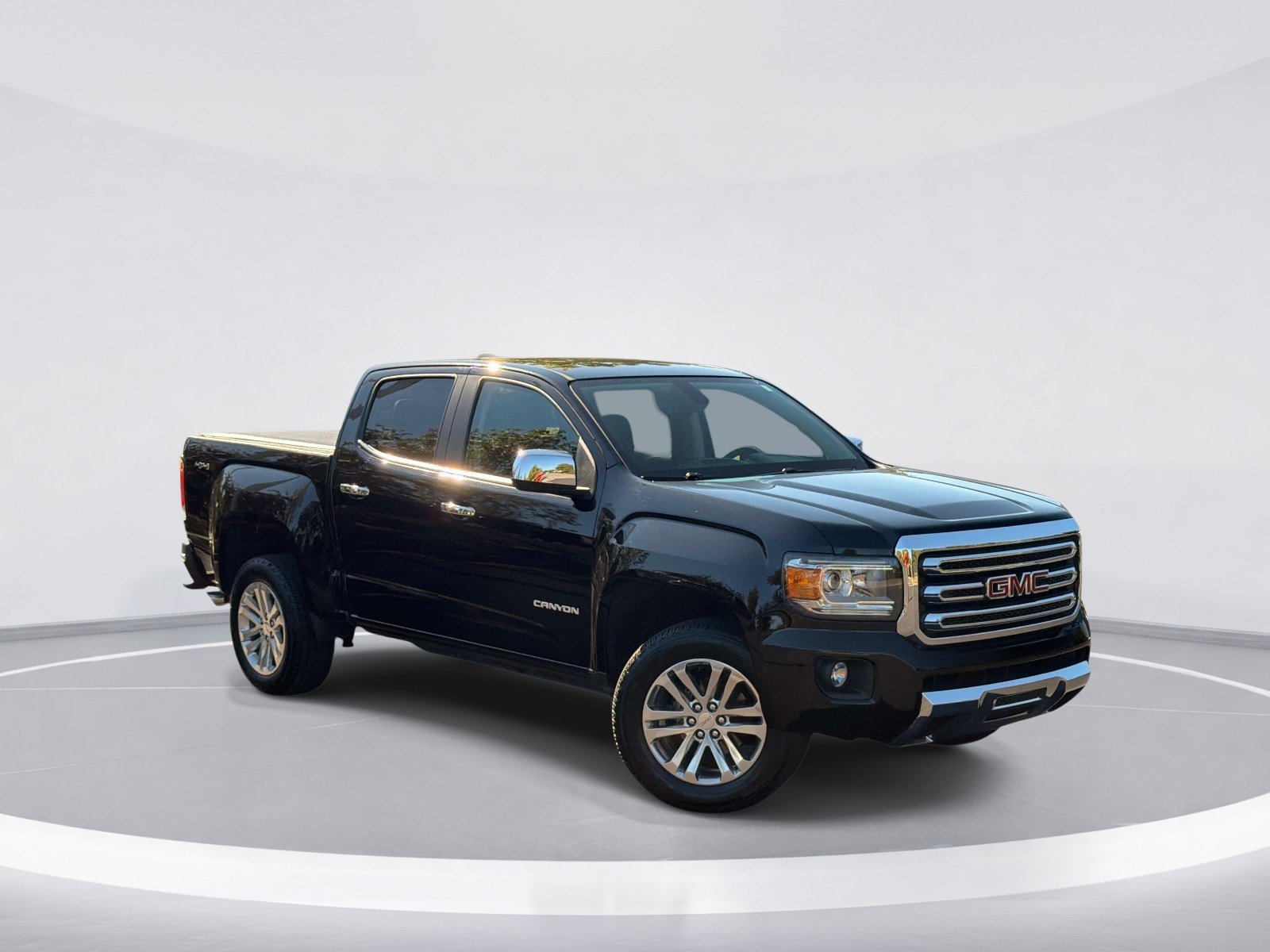 Used 2016 GMC Canyon 4WD SLT Pickup