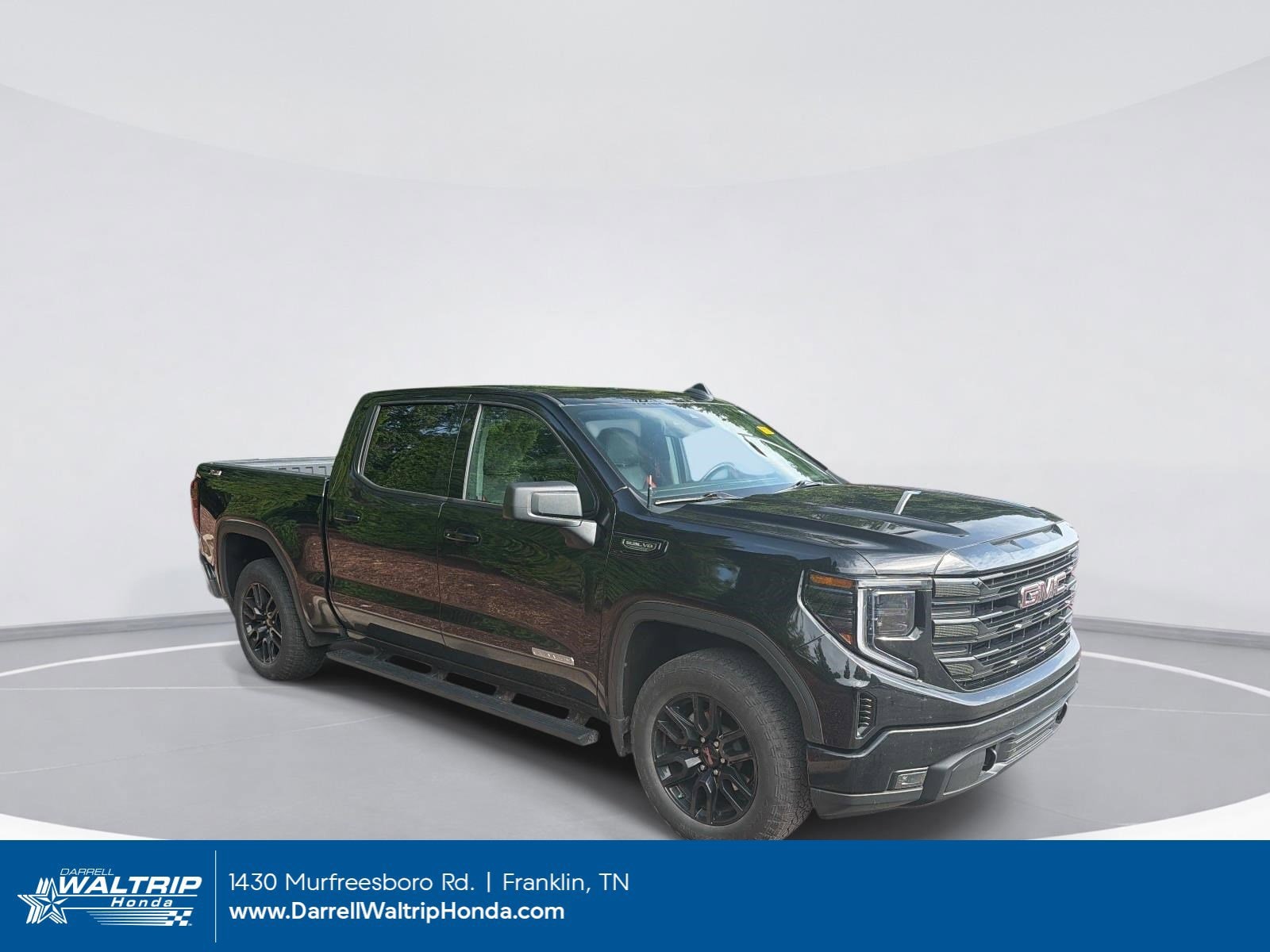 2024 GMC Sierra 4WD Crew Cab Standard Box Elevation's photo