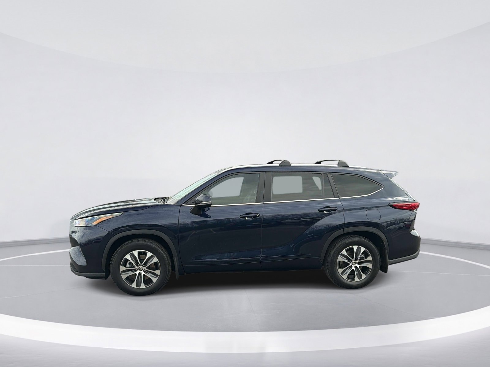 2023 Toyota Highlander XLE photo 5