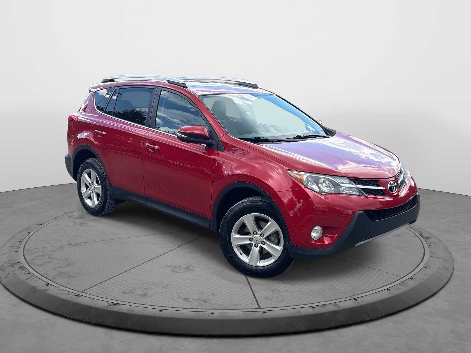 Used 2014 Toyota RAV4 XLE with VIN 2T3WFREV9EW085702 for sale in Franklin, TN