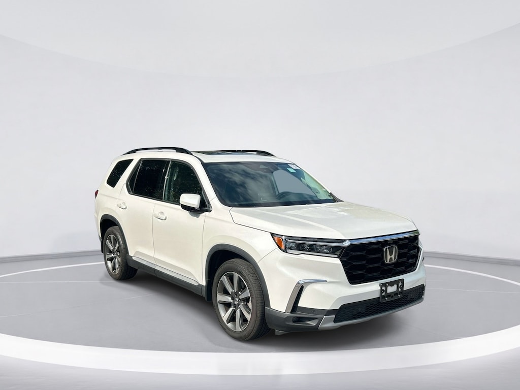 Certified 2025 Honda Pilot Elite SUV