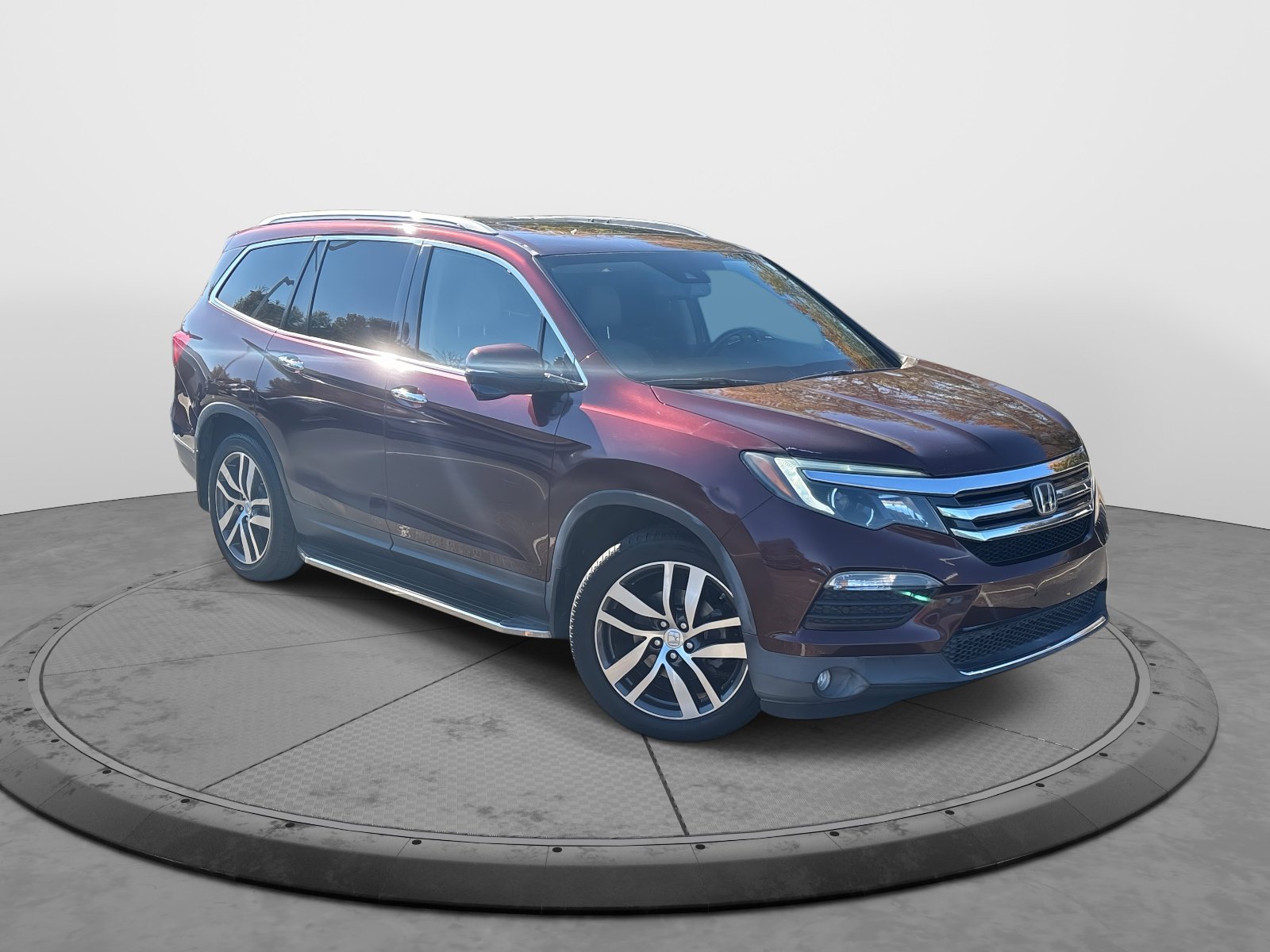 2017 Honda Pilot Touring photo 2