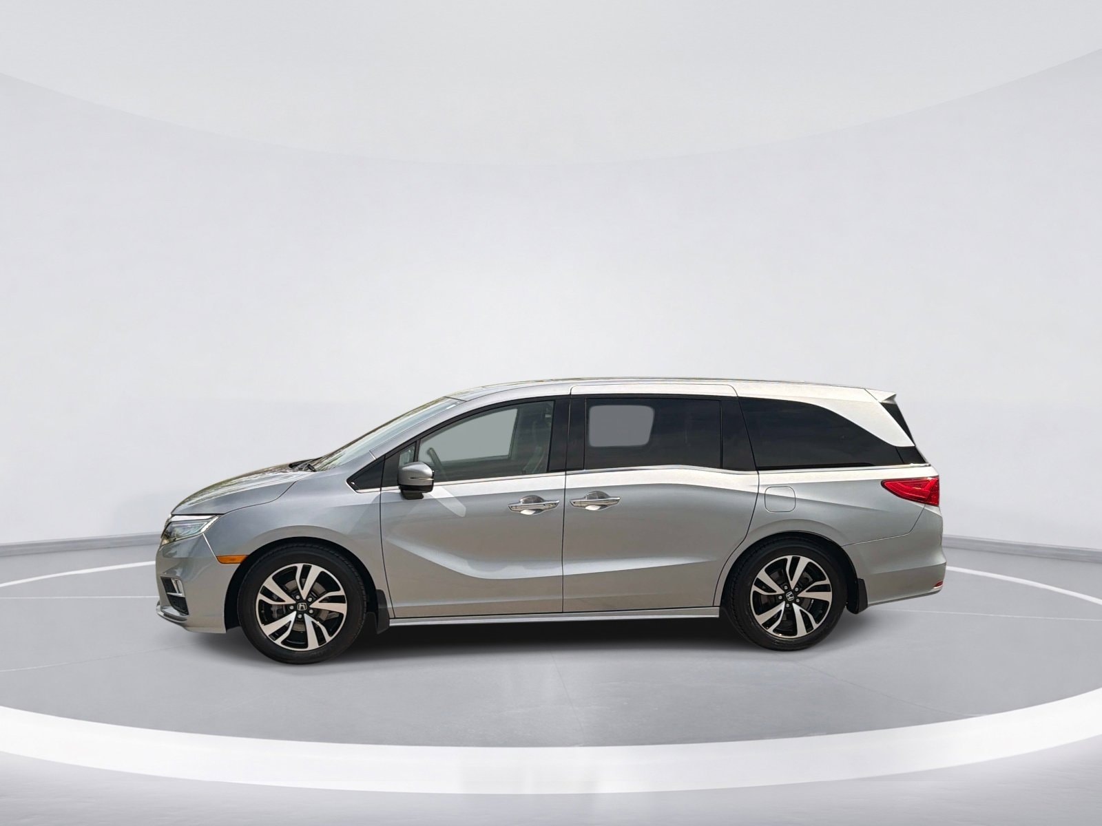 2018 Honda Odyssey Elite photo 5