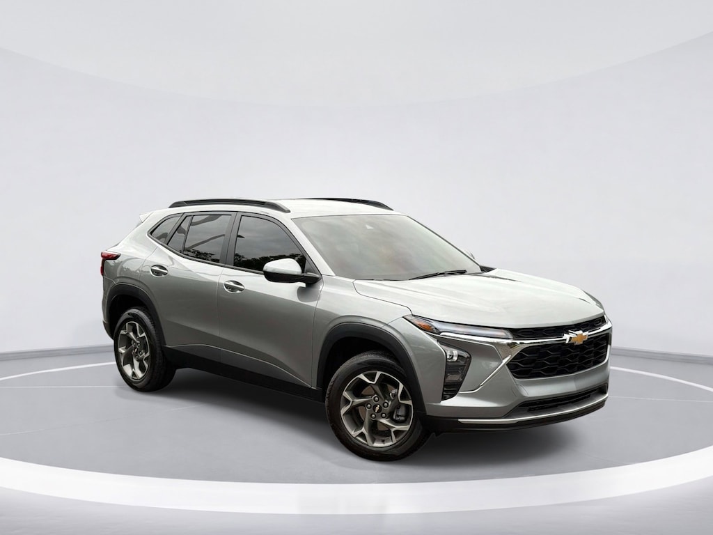 Used 2026 Chevrolet Trax LT SUV