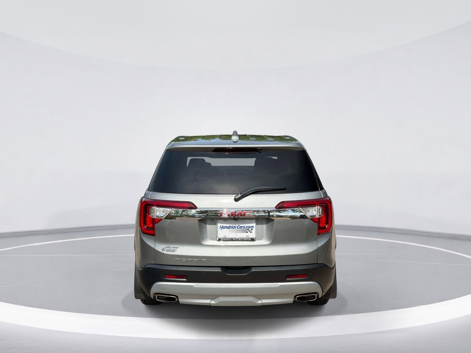 2023 GMC Acadia SLE photo 3