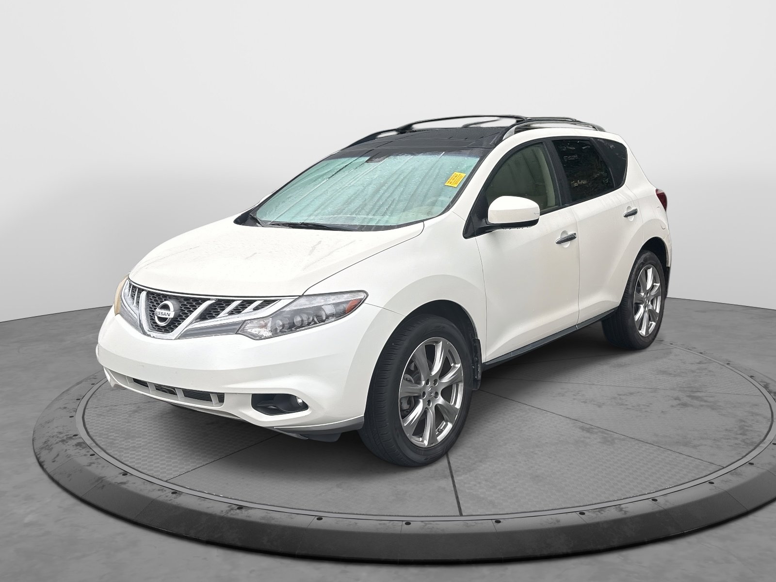2014 Nissan Murano LE photo 2