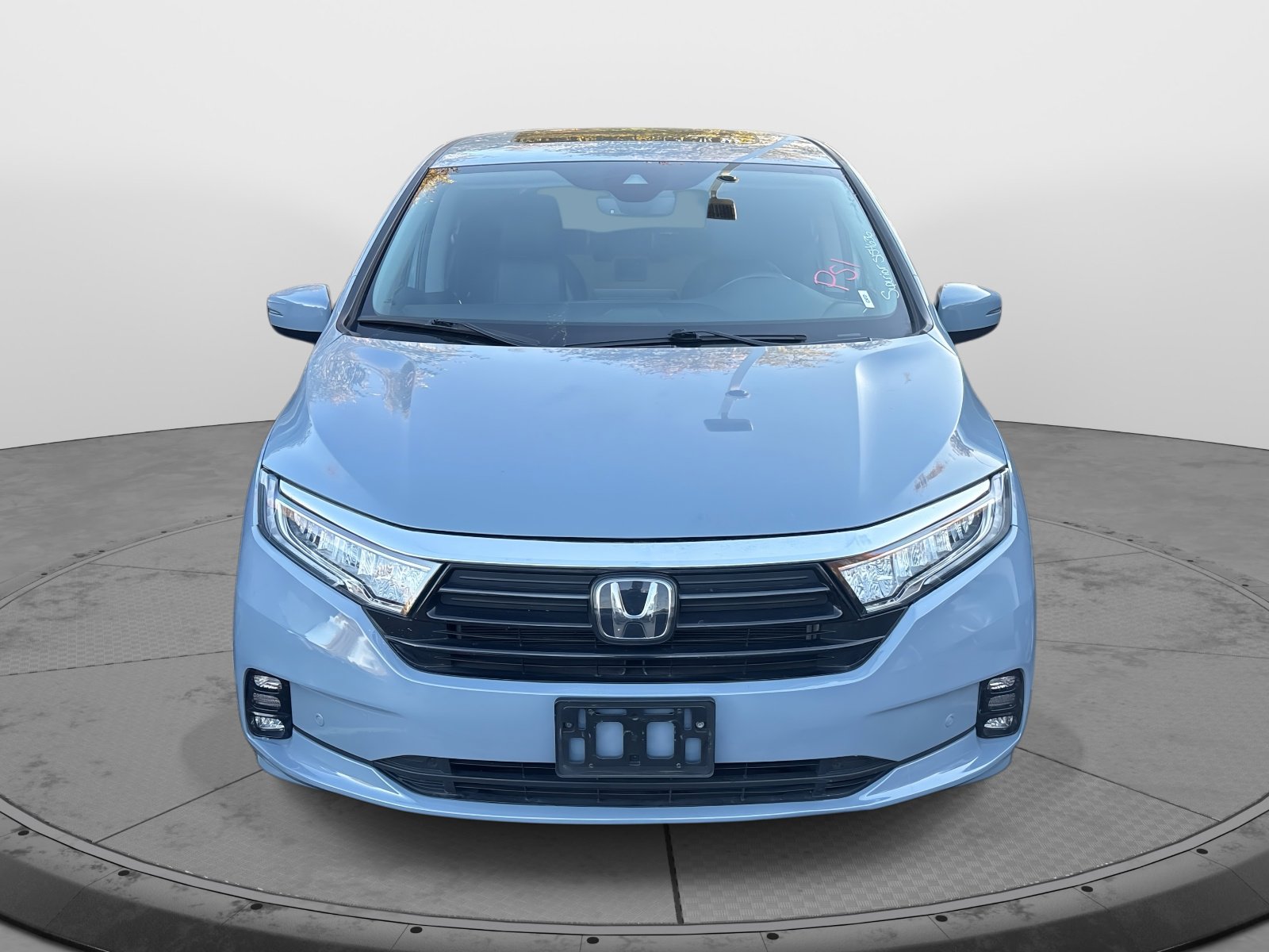 2023 Honda Odyssey Touring photo 2