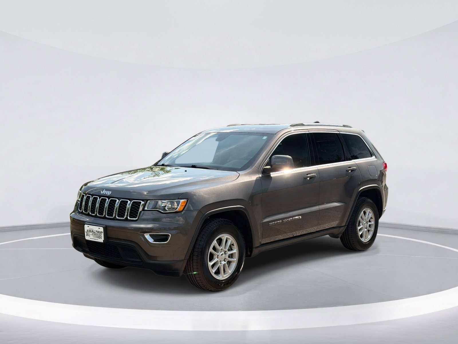 2020 Jeep Grand Cherokee Laredo E photo 4