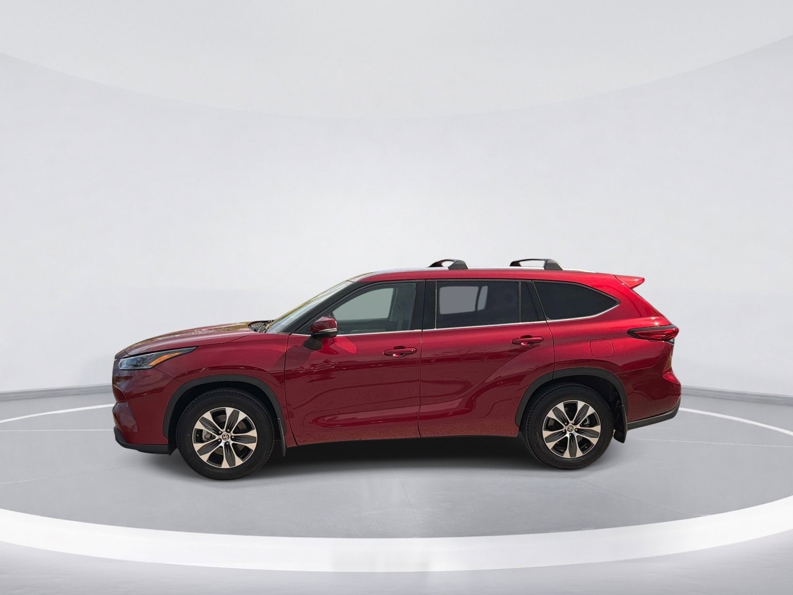 2021 Toyota Highlander XLE photo 4