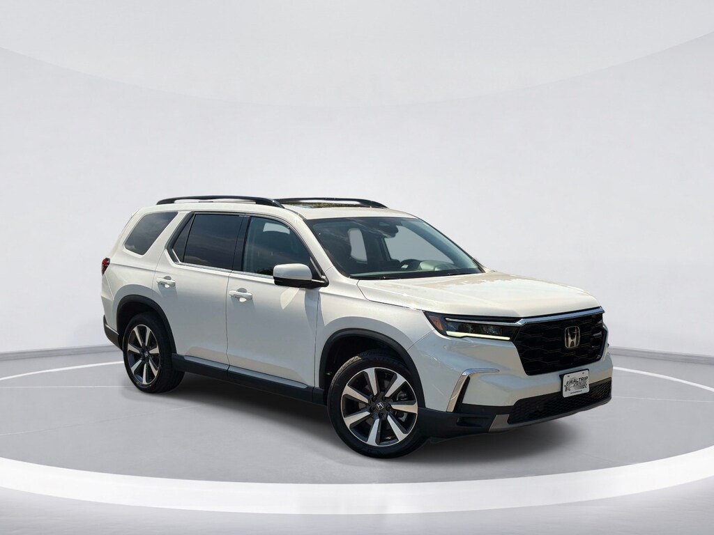 Certified 2025 Honda Pilot Touring SUV