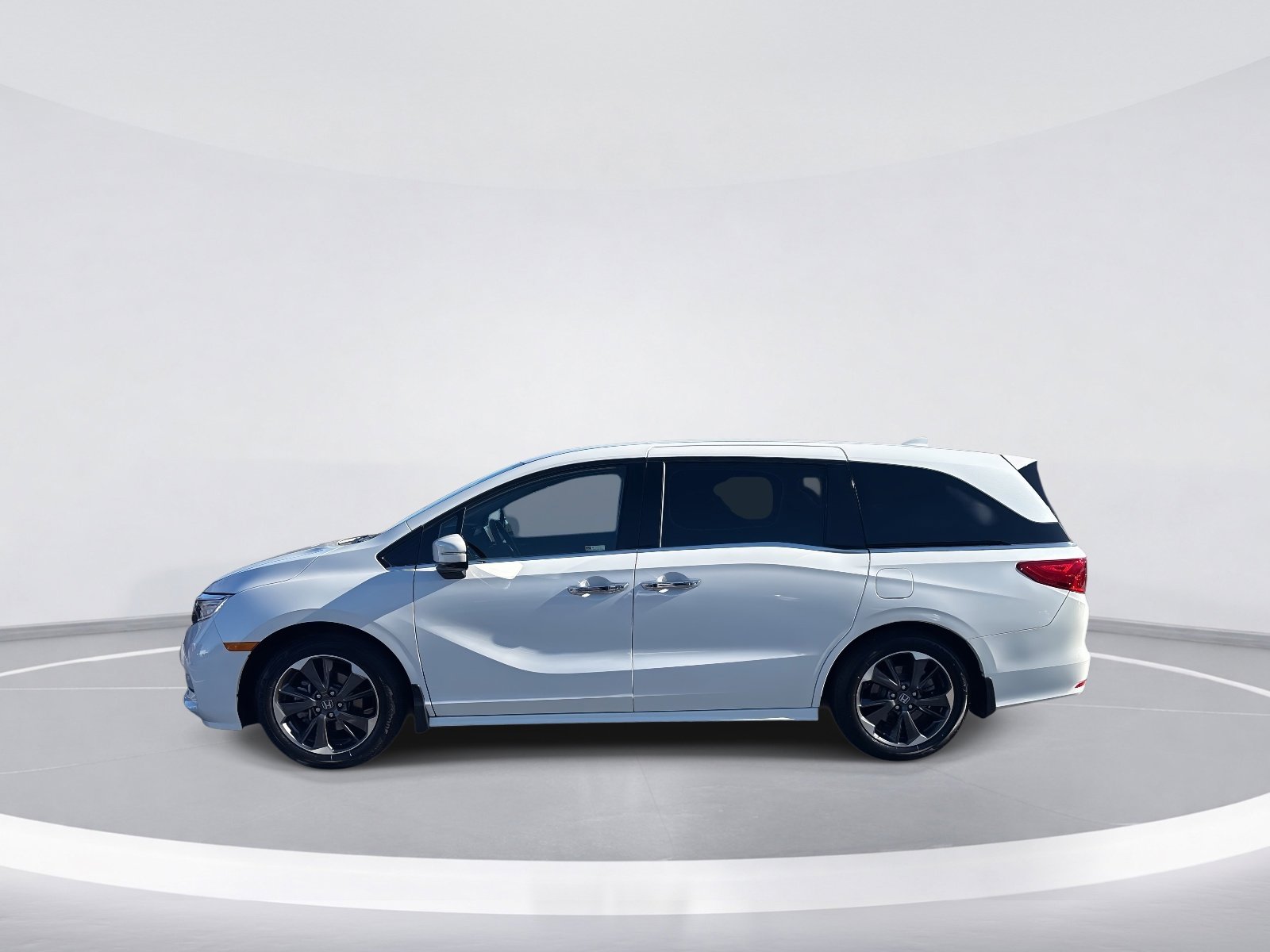 2024 Honda Odyssey Elite photo 5