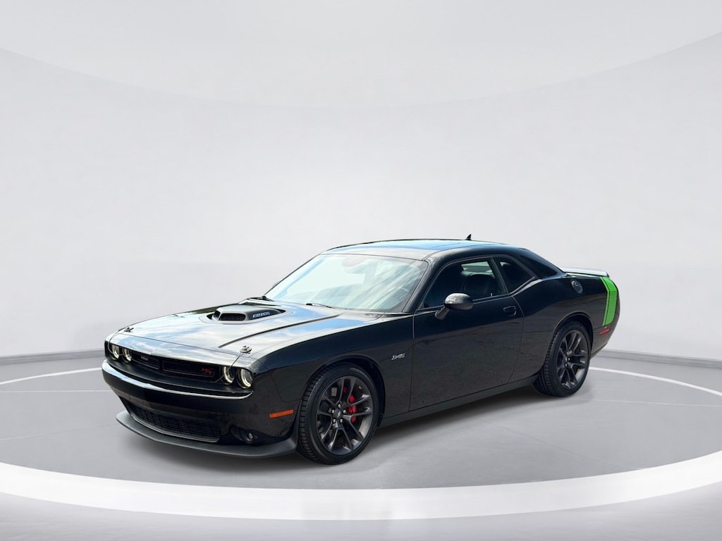 Used 2023 Dodge Challenger R/T Coupe