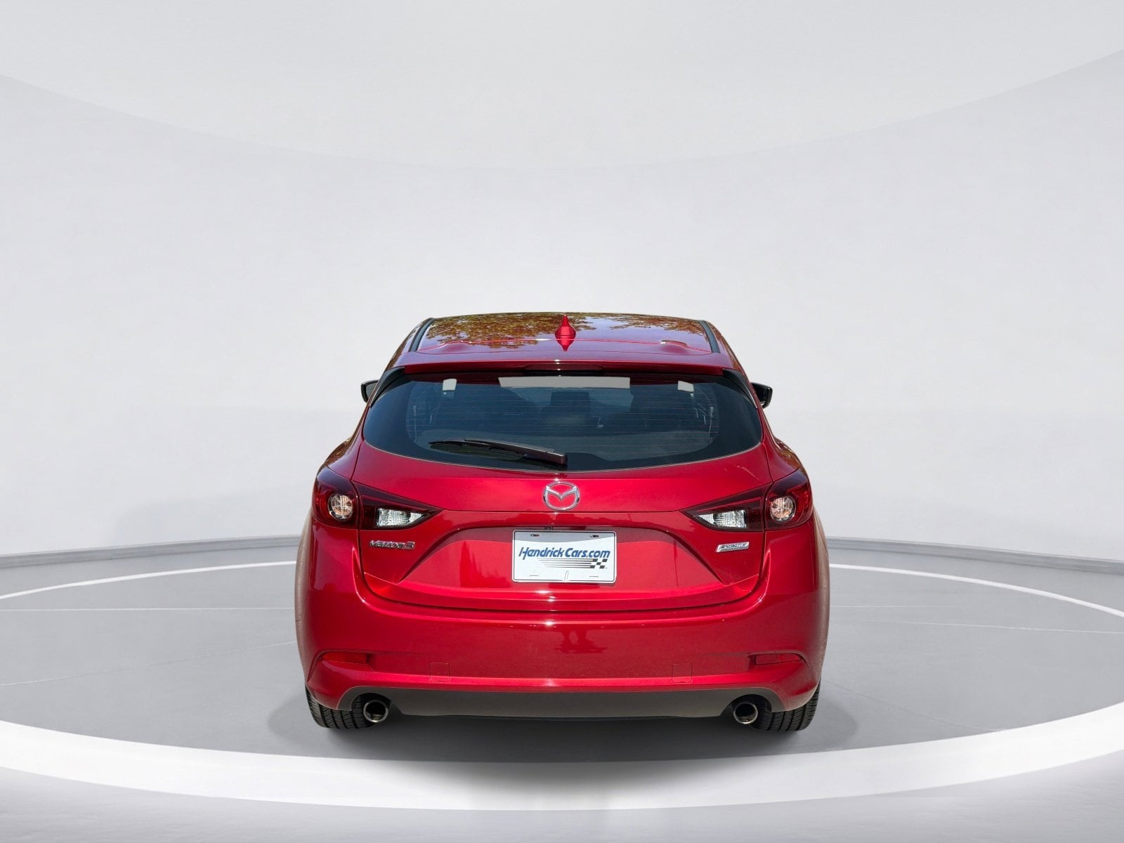 2018 Mazda Mazda3 5-Door Touring photo 3