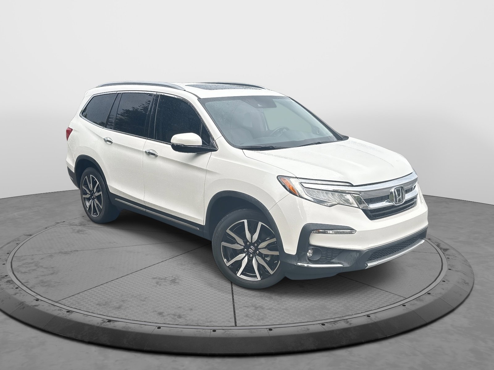 Certified 2022 Honda Pilot Touring with VIN 5FNYF5H6XNB027321 for sale in Franklin, TN