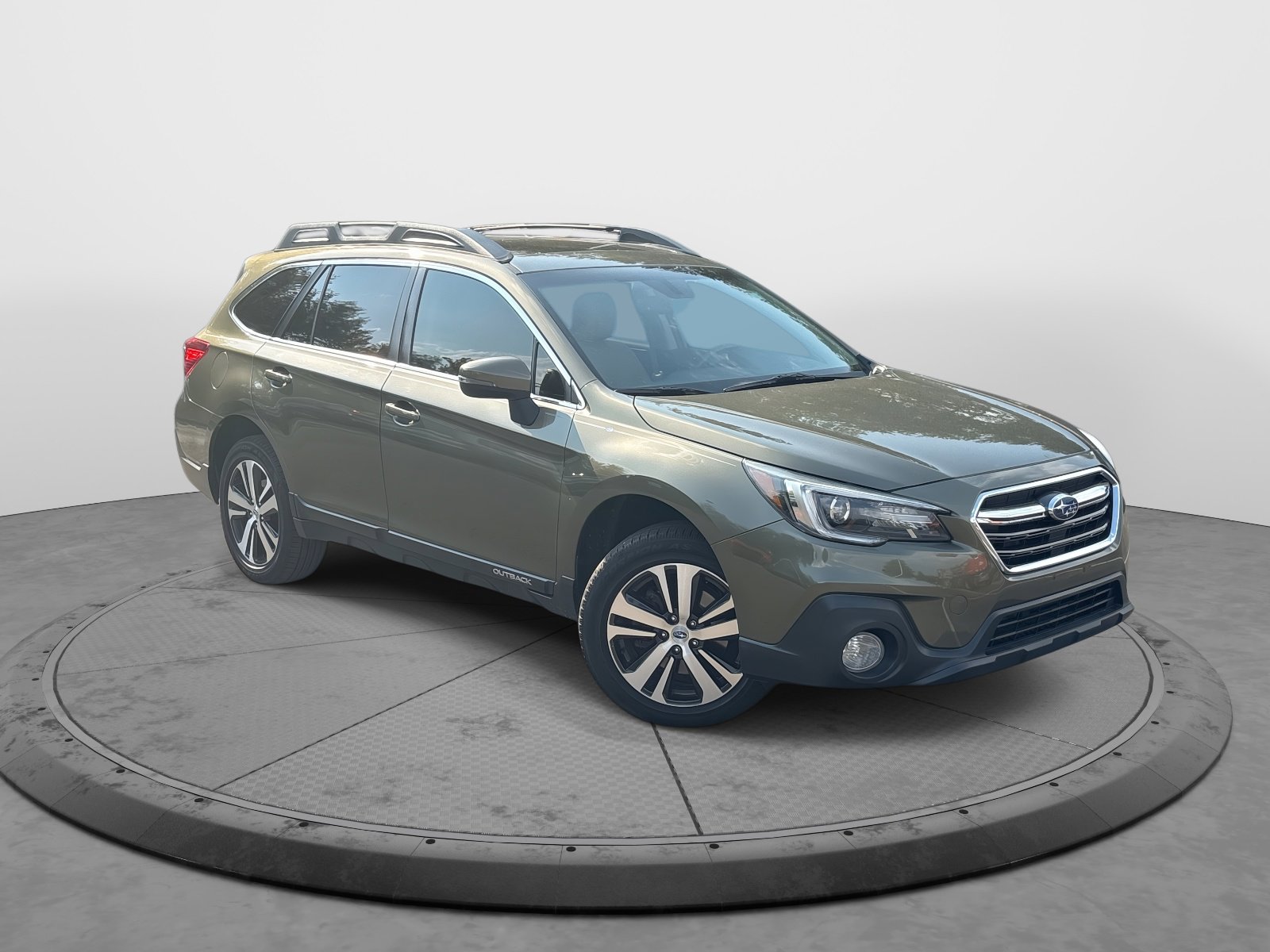2019 Subaru Outback Limited photo 2