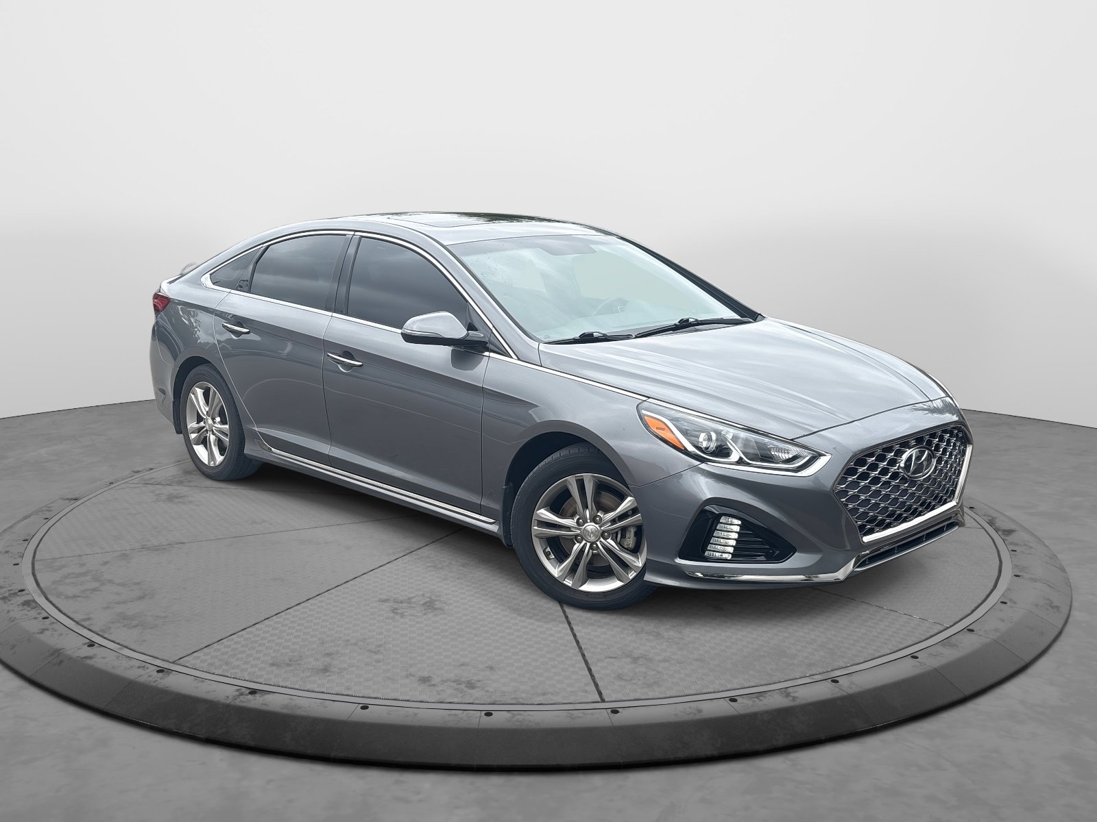 2019 Hyundai Sonata Sport photo 2