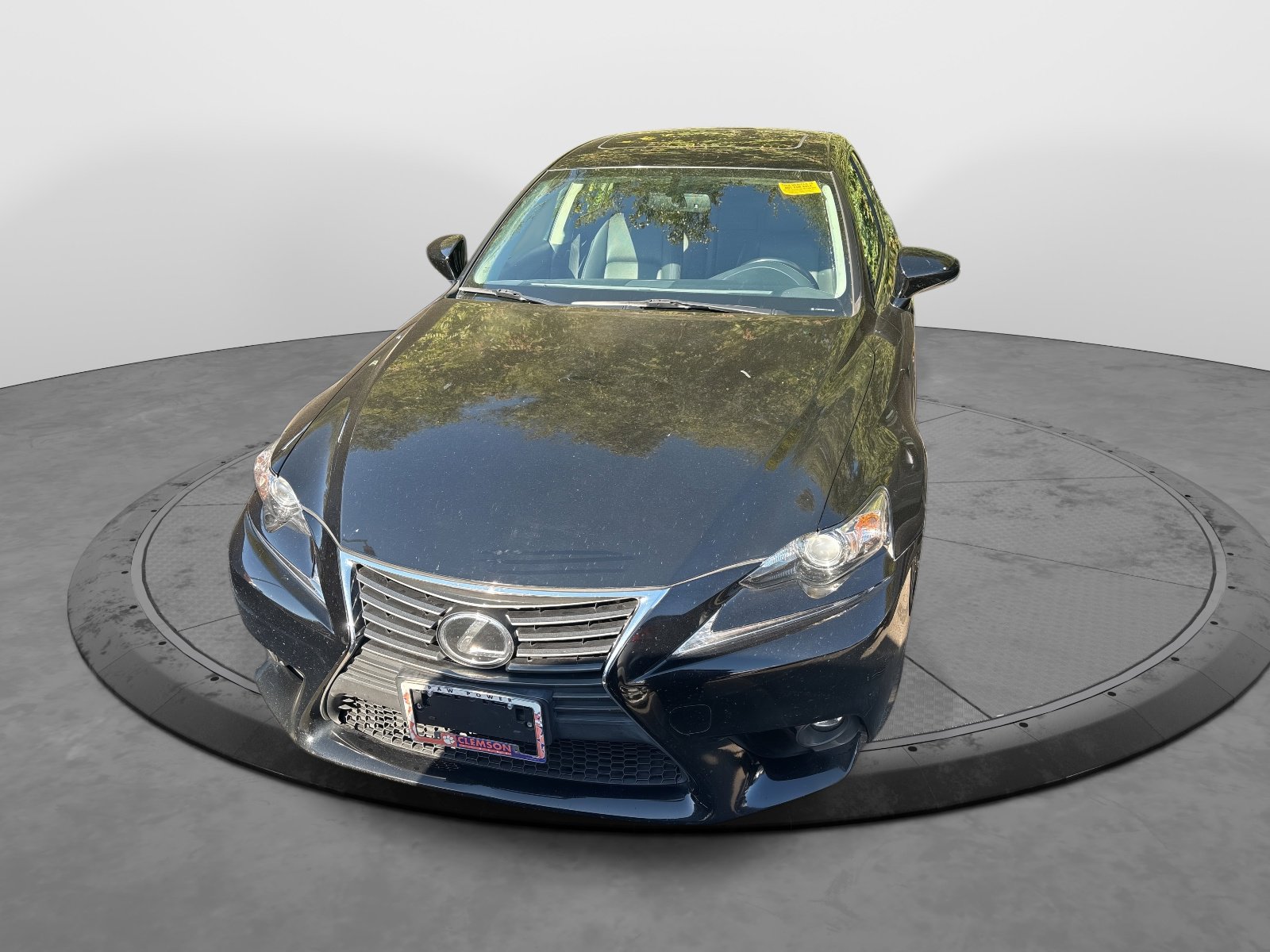 2016 Lexus IS 300 photo 3