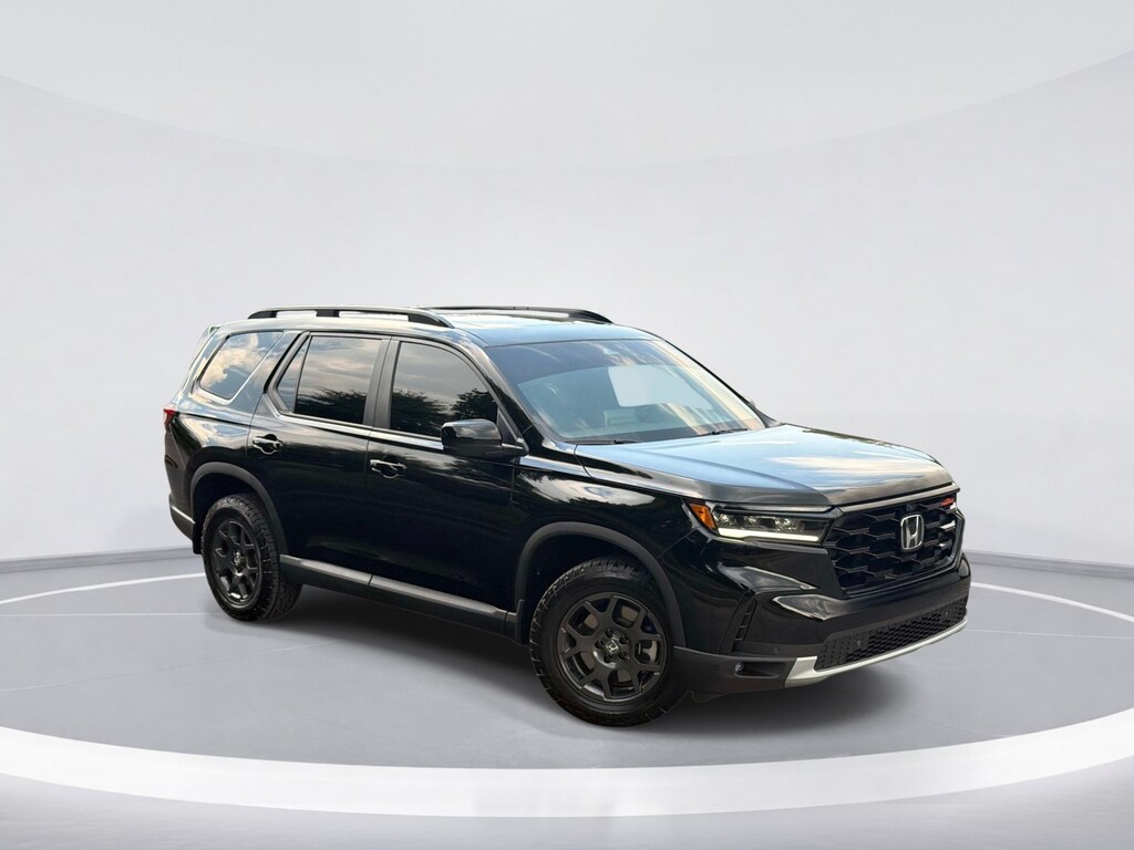 Certified 2025 Honda Pilot TrailSport SUV