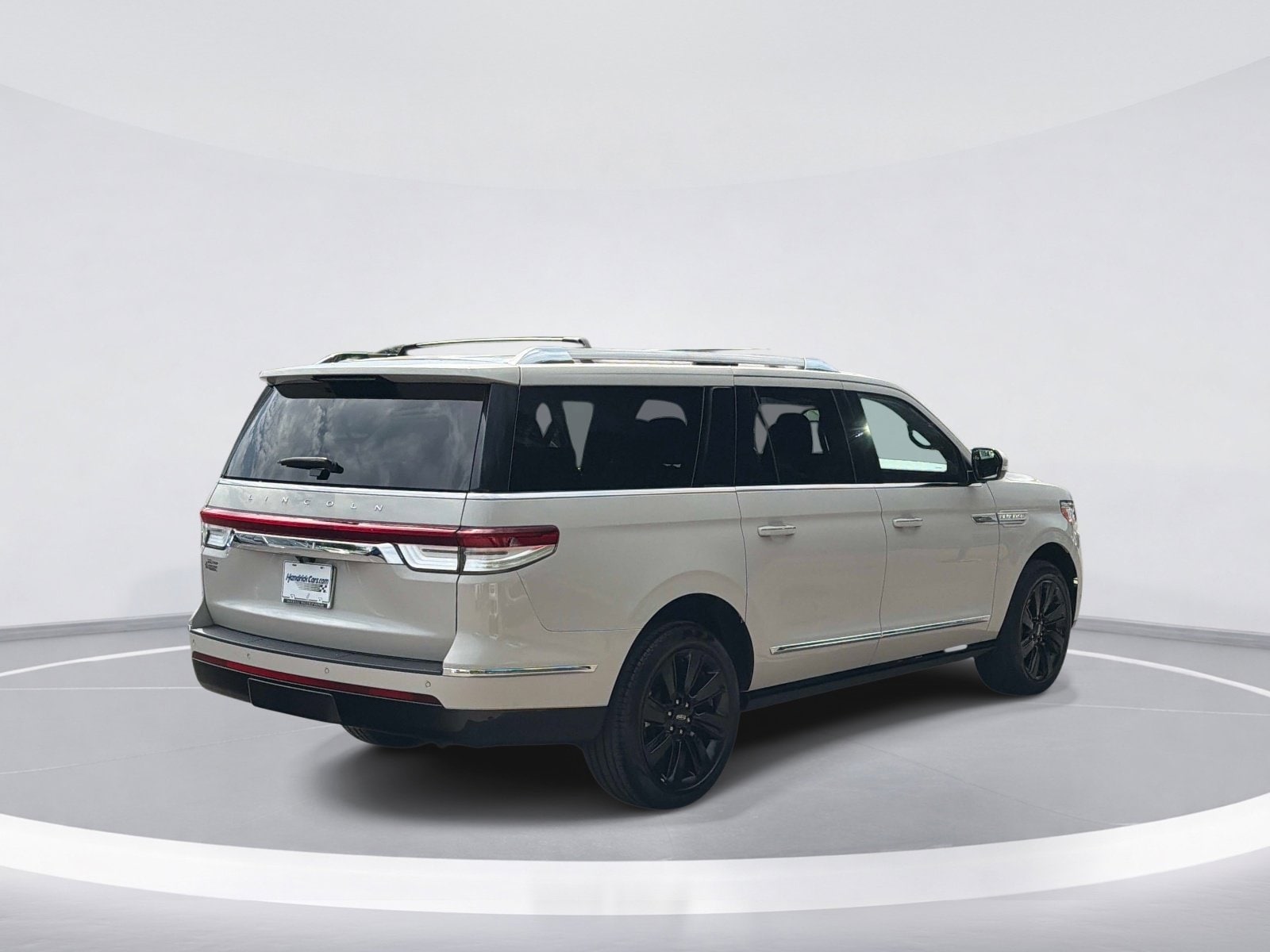 2024 Lincoln Navigator L Reserve photo 3