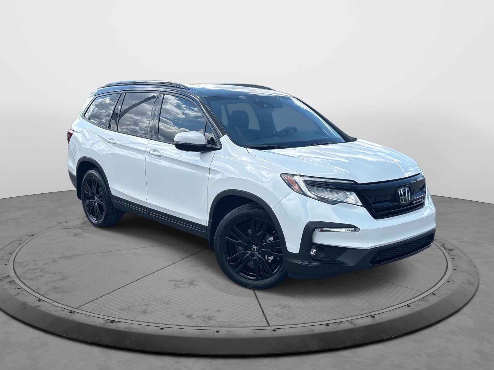Used 2022 Honda Pilot Black Edition with VIN 5FNYF6H78NB015506 for sale in Franklin, TN