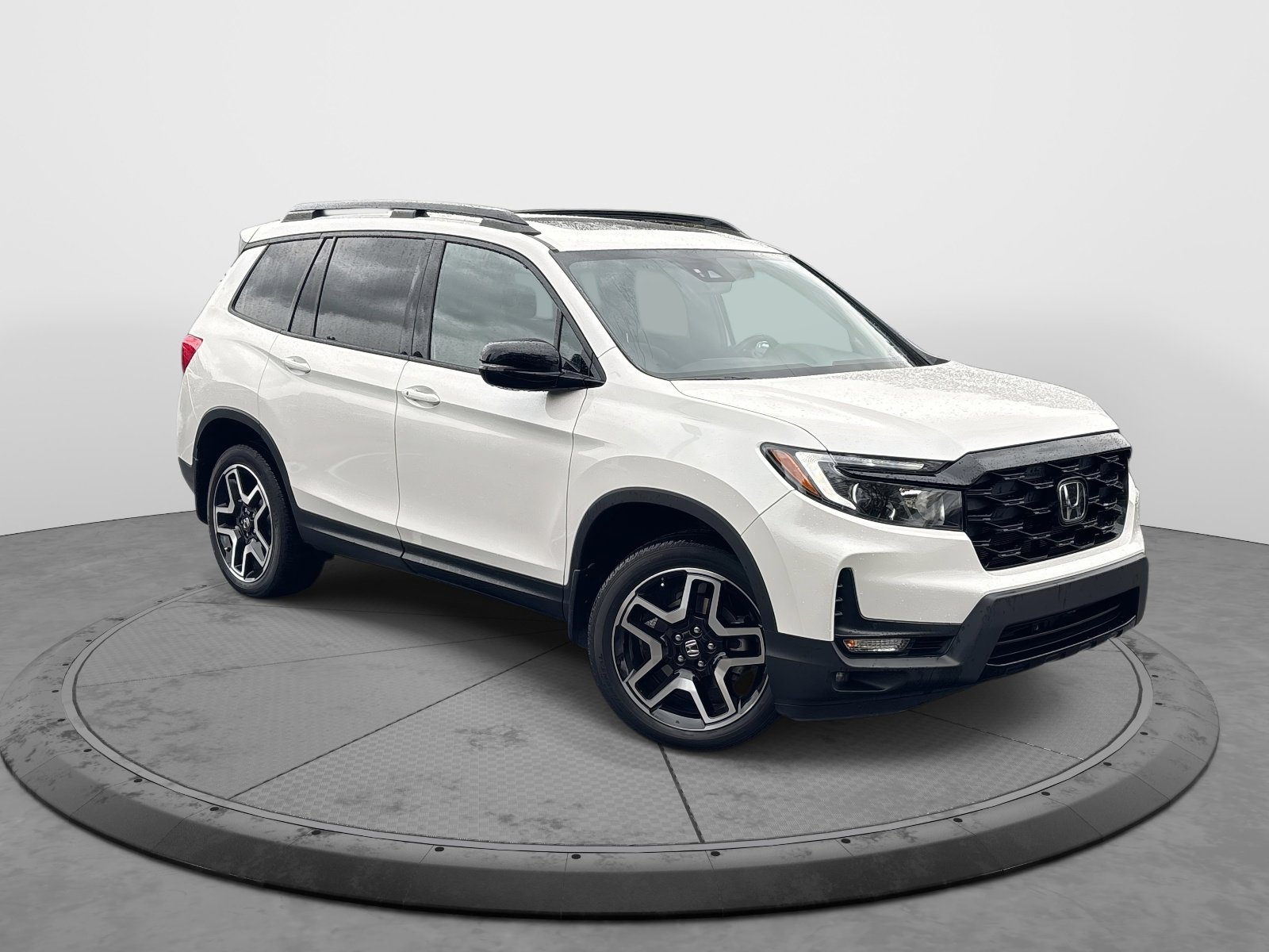 2023 Honda Passport Elite photo 2