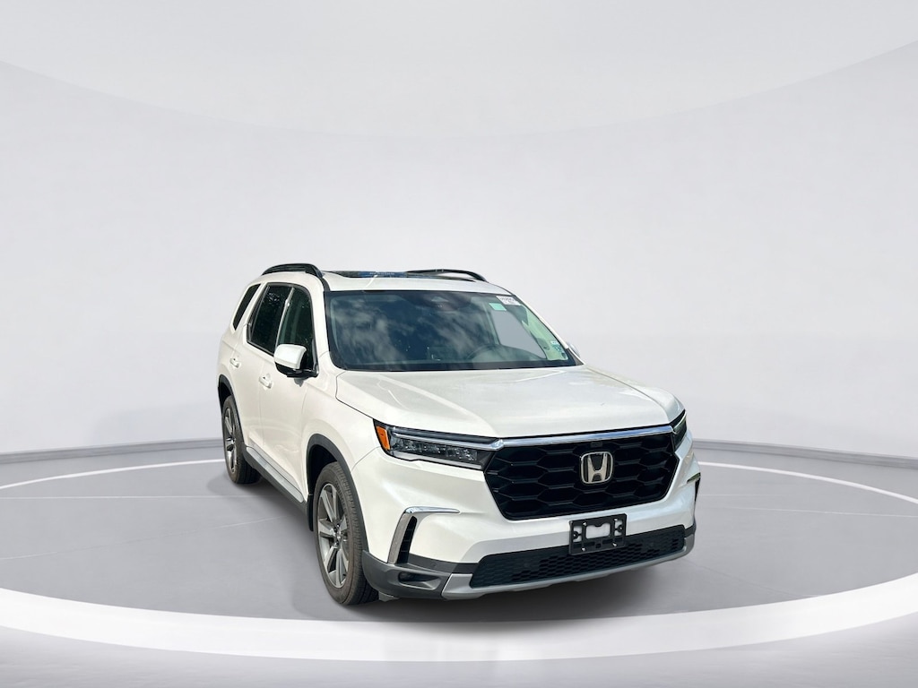 Certified 2025 Honda Pilot Elite SUV