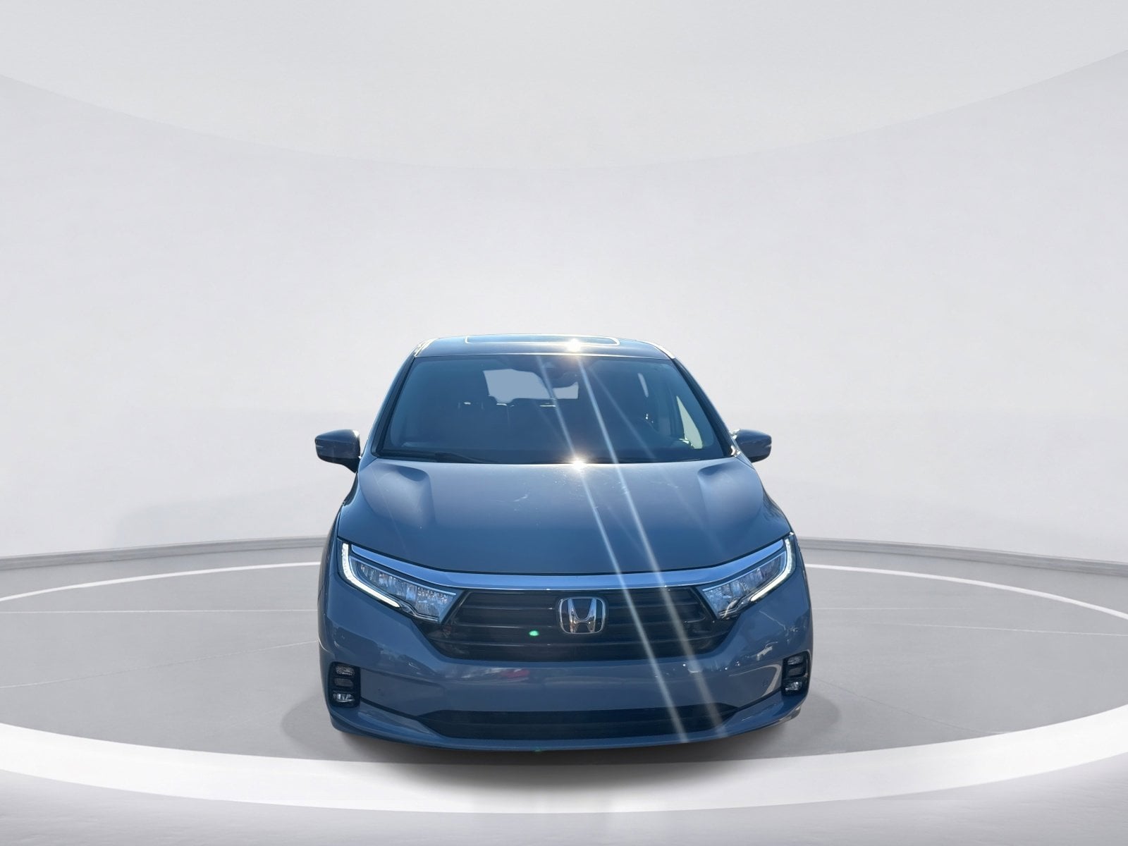 2024 Honda Odyssey Elite photo 2