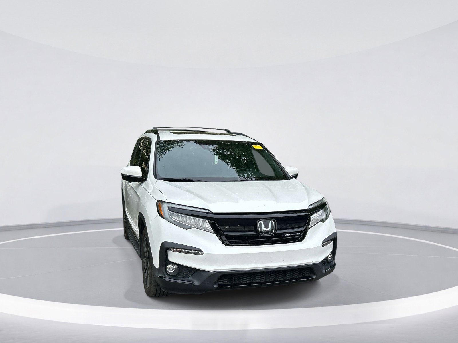 2021 Honda Pilot Black Edition photo 3