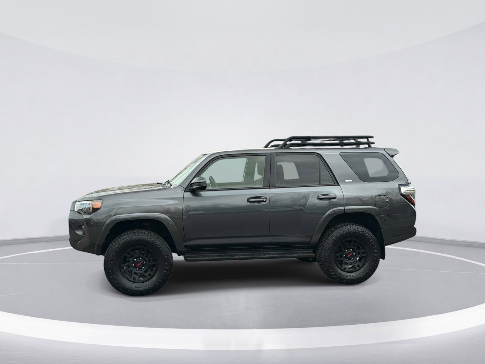 2021 Toyota 4Runner SR5 photo 4