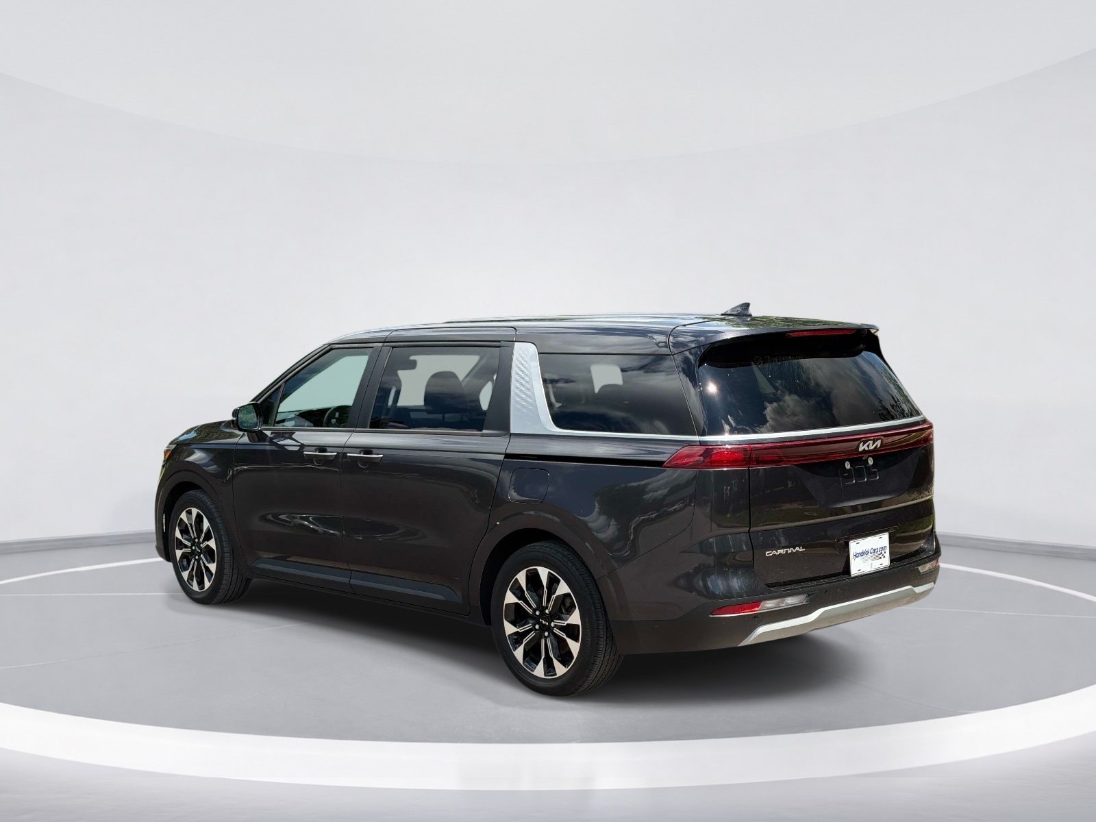 Kia Carnival EX