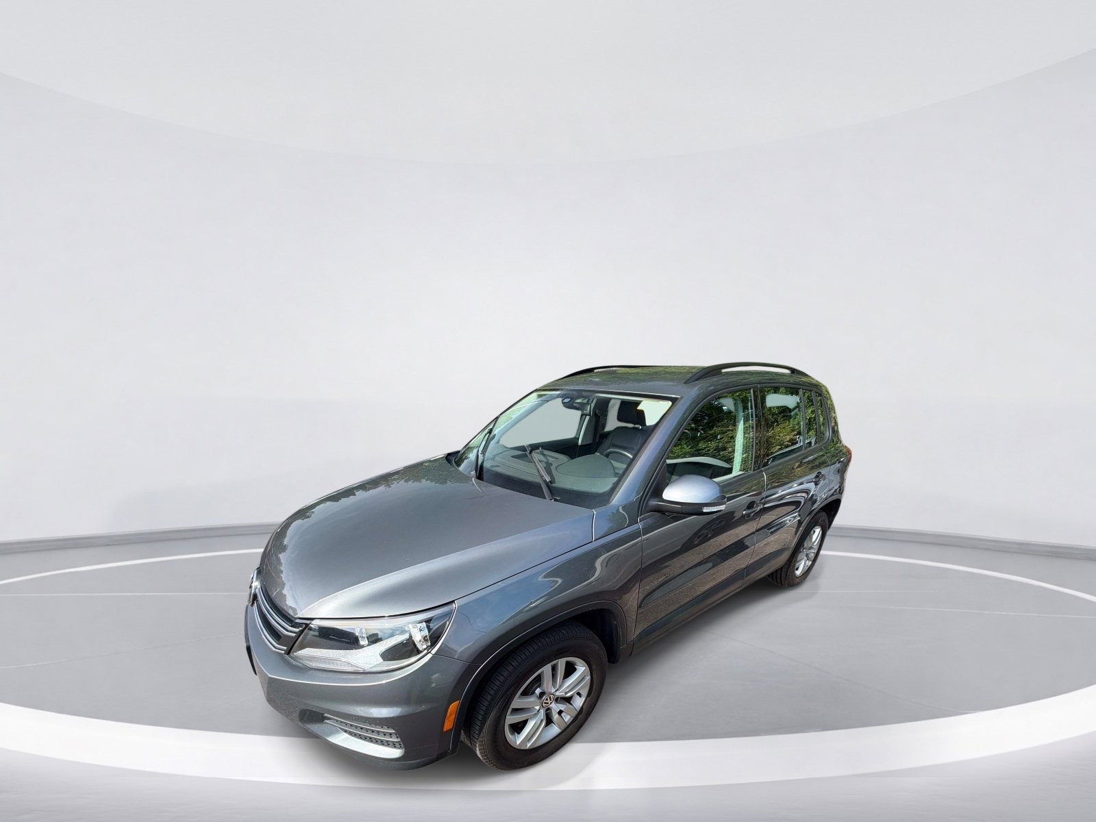 2016 Volkswagen Tiguan S photo 6
