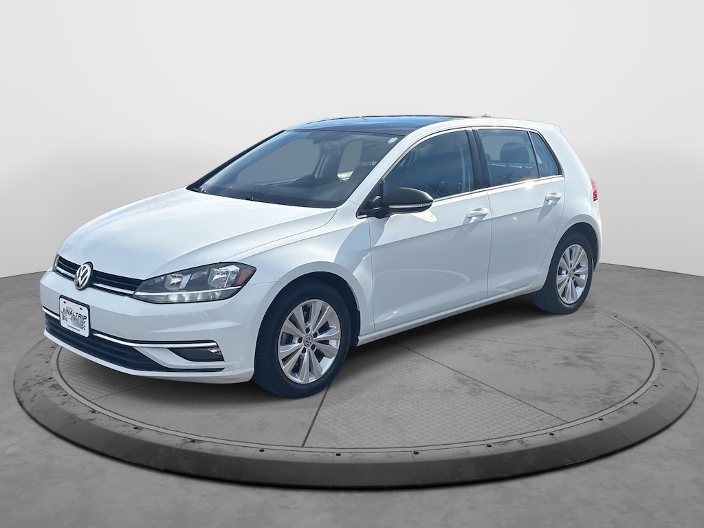 Used 2018 Volkswagen Golf SE Hatchback