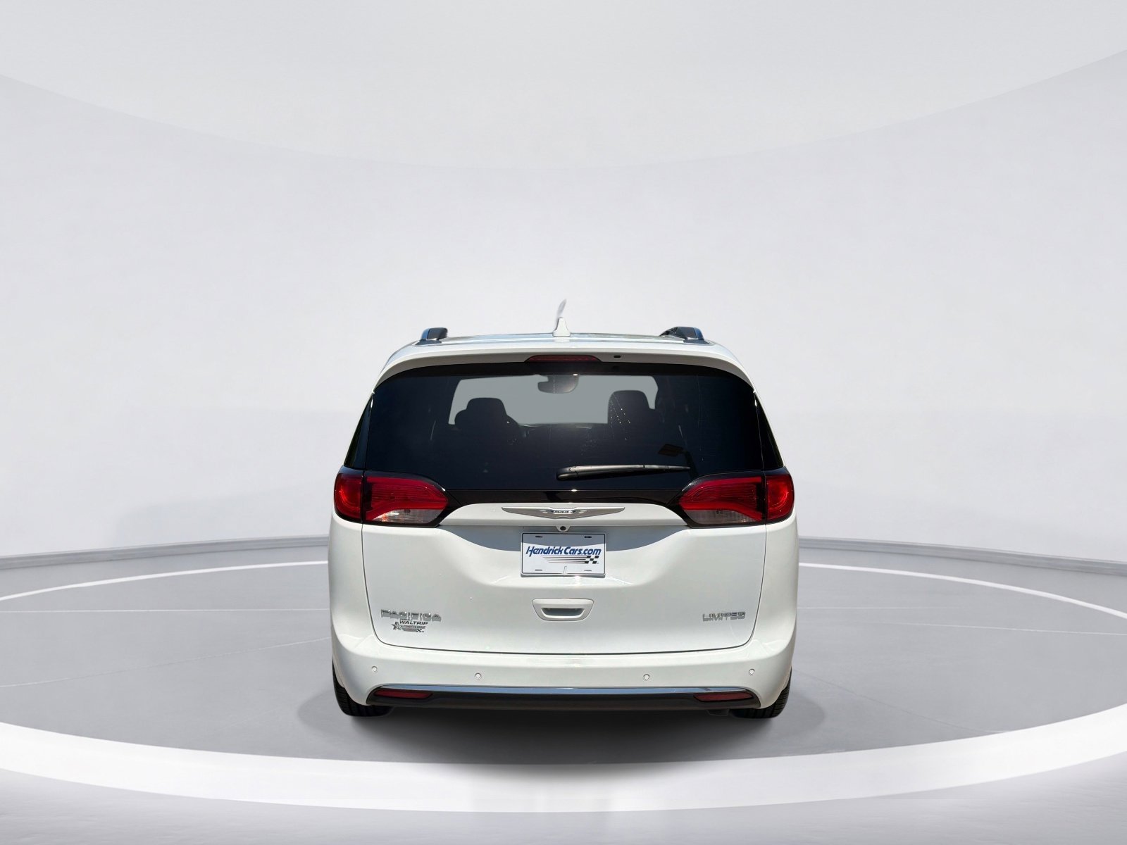 2020 Chrysler Pacifica Limited photo 3