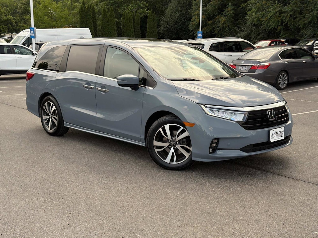 Certified 2023 Honda Odyssey Touring Minivan