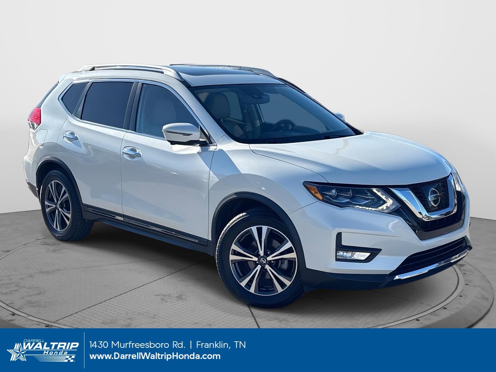 2017 Nissan Rogue SL's photo