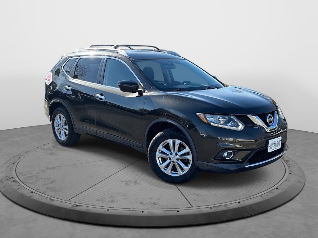 Used 2016 Nissan Rogue SV SUV