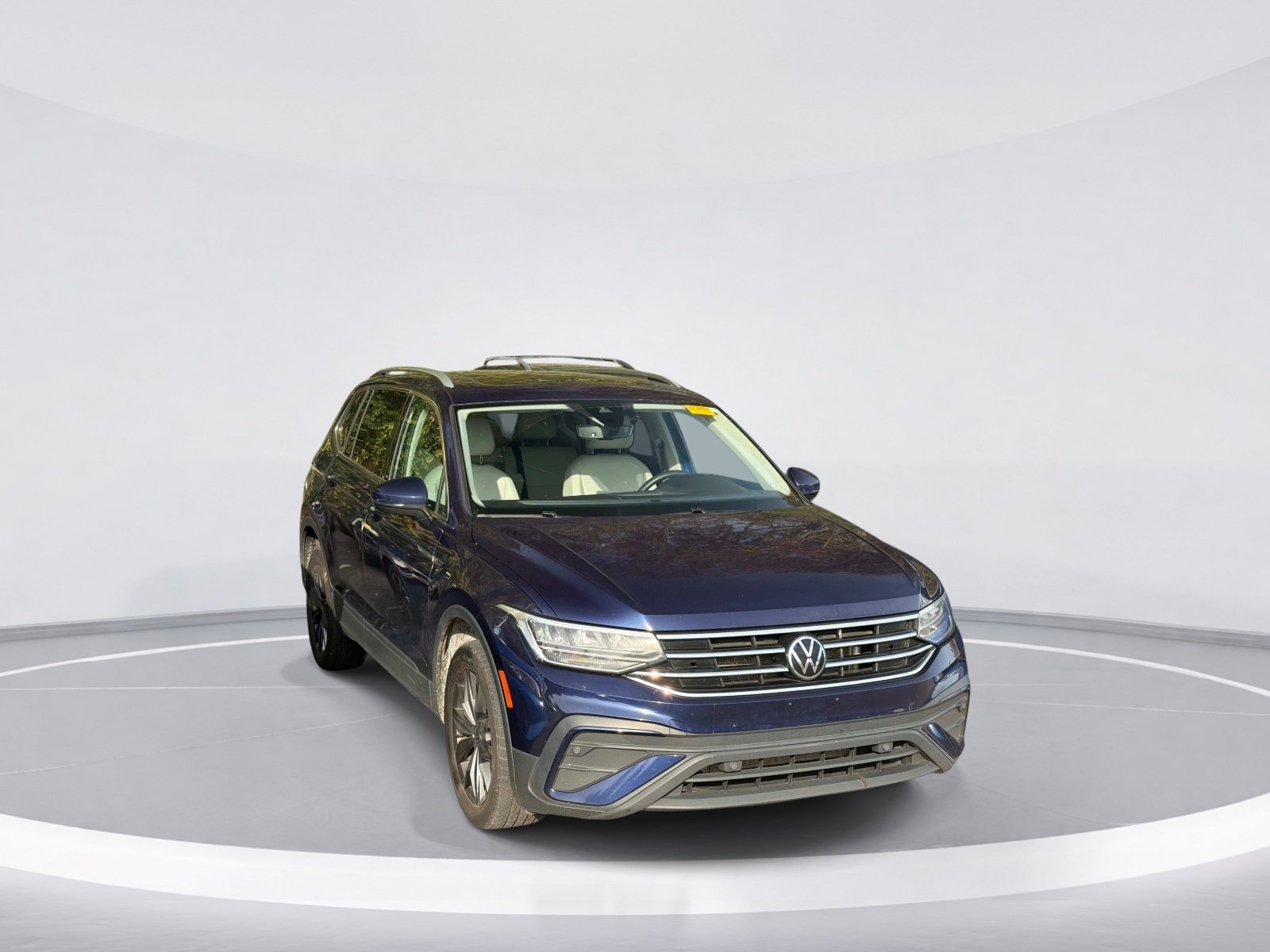 Used 2022 Volkswagen Tiguan SE SUV